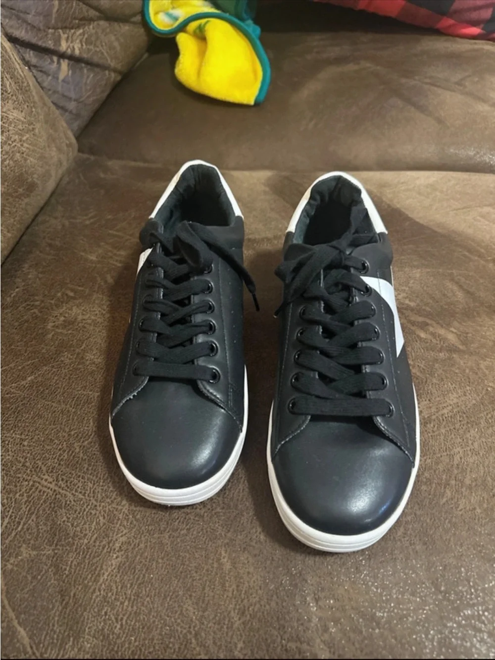 Steve Madden Tennis Shoes - Picture 3 of 6